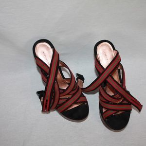 Marc Jacobs Wedge Sz 38.5 (8.5)